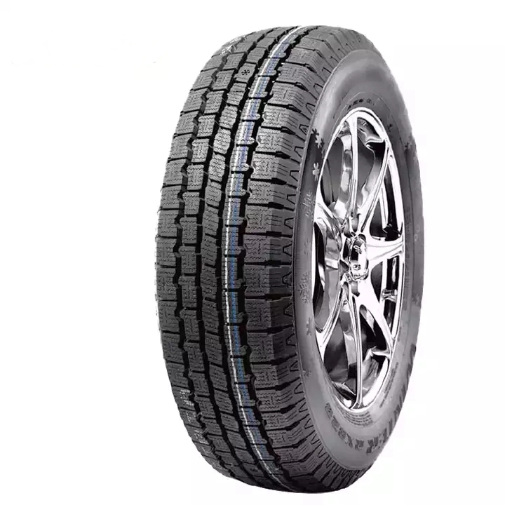 China Natural Rubber 235/40/18 Car Tyres for Sale